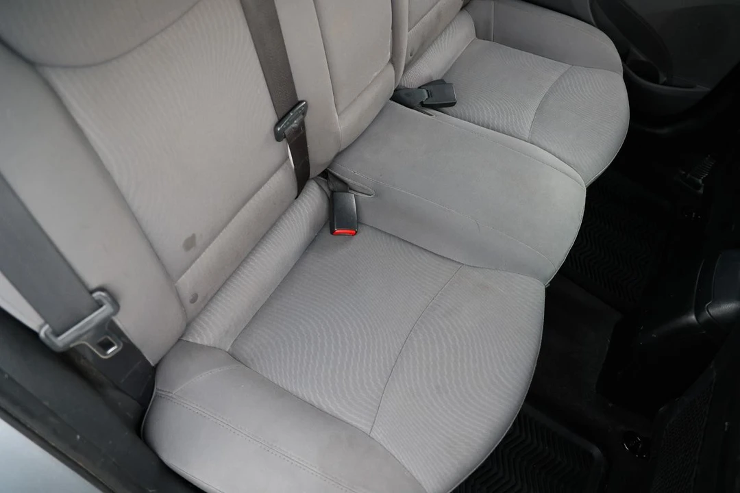 2015 Hyundai Elantra - Image 14 of 21