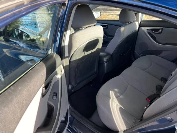 2015 Hyundai Elantra - Image 8 of 12