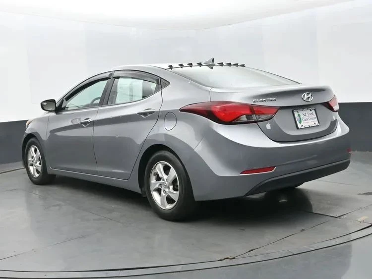 2015 Hyundai Elantra - Image 9 of 12