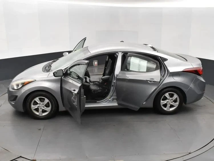 2015 Hyundai Elantra - Image 7 of 12