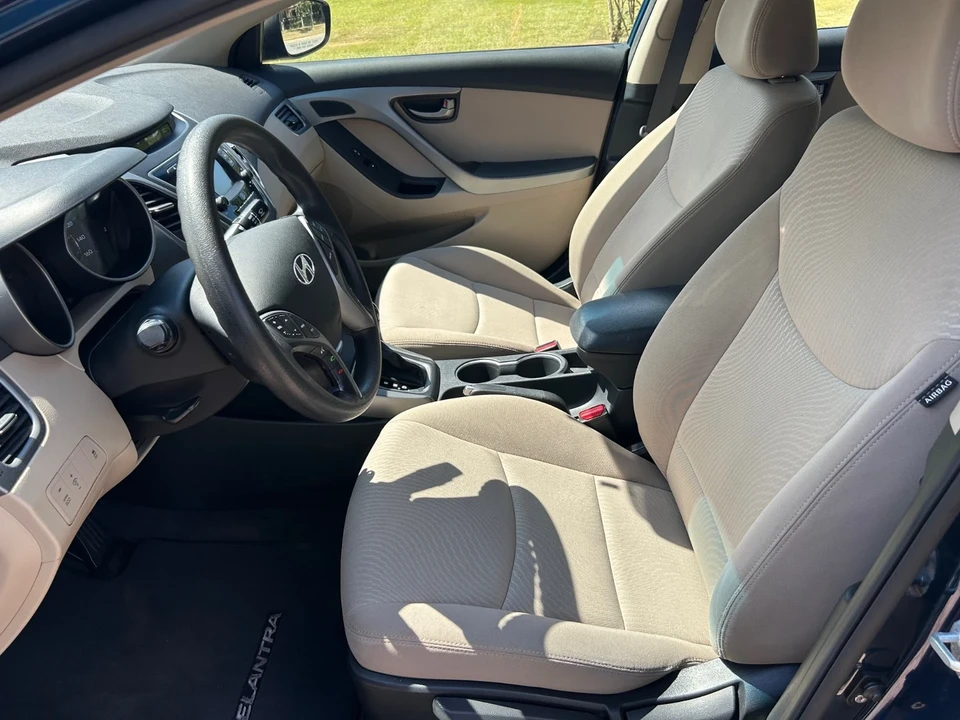 2015 Hyundai Elantra - Image 9 of 20