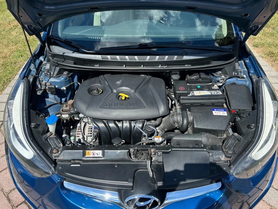 2015 Hyundai Elantra - Image 15 of 20