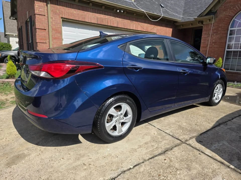 2015 Hyundai Elantra - Image 3 of 11