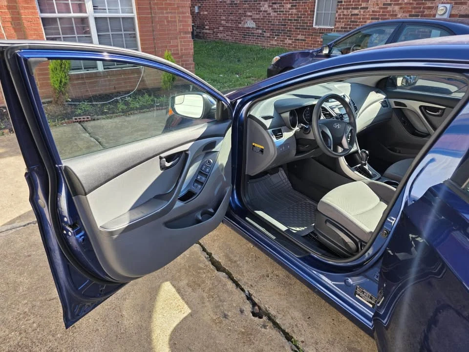 2015 Hyundai Elantra - Image 11 of 11