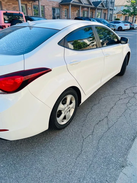 2015 Hyundai Elantra - Image 3 of 9