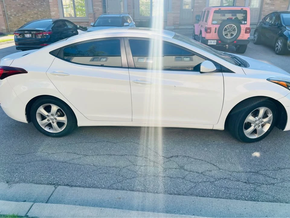 2015 Hyundai Elantra - Image 5 of 9