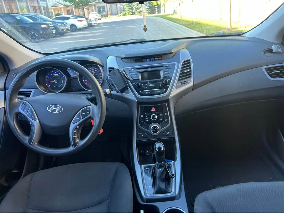2015 Hyundai Elantra - Image 6 of 9