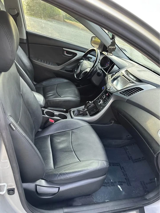 2015 Hyundai Elantra - Image 15 of 17