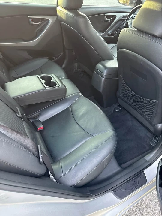 2015 Hyundai Elantra - Image 16 of 17