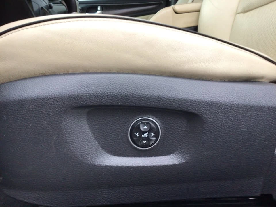 2015 Hyundai Equus - Image 14 of 20