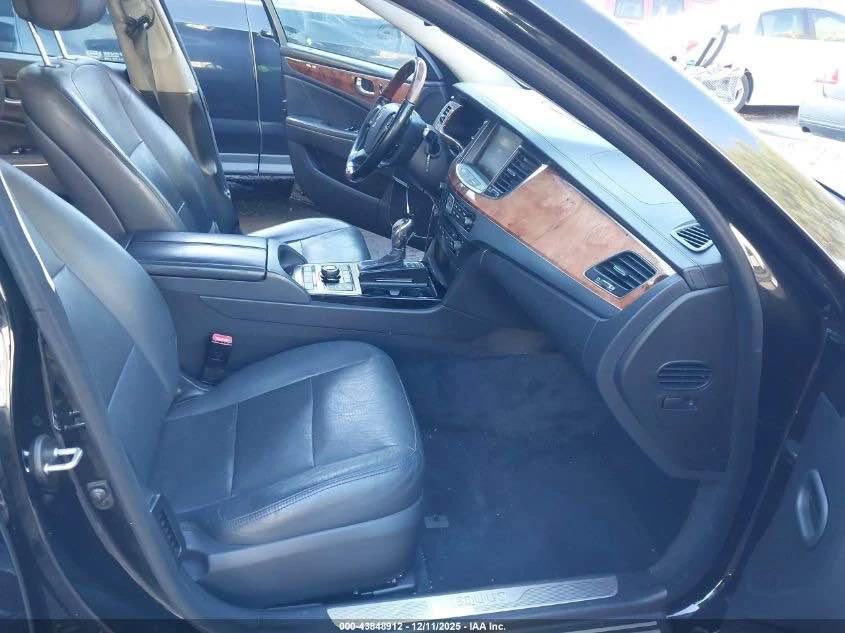 2015 Hyundai Equus - Image 5 of 10