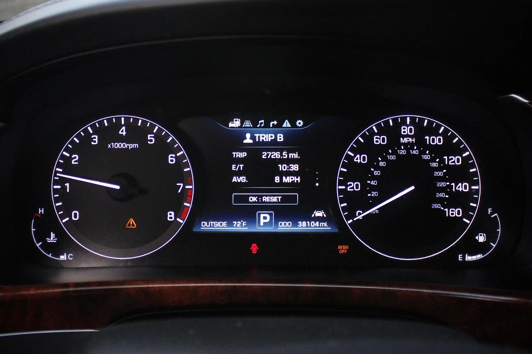 2015 Hyundai Equus - Image 25 of 31