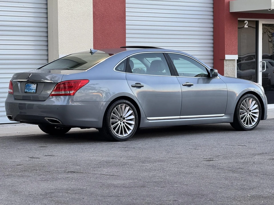 2015 Hyundai Equus - Image 25 of 31
