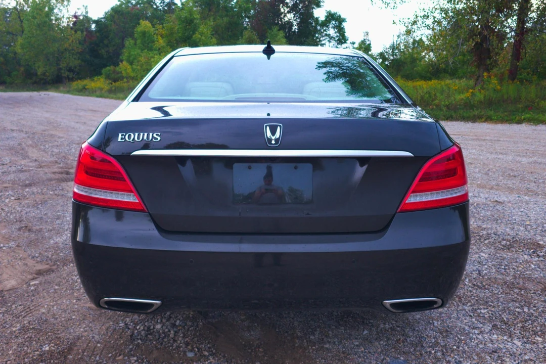2015 Hyundai Equus - Image 5 of 31