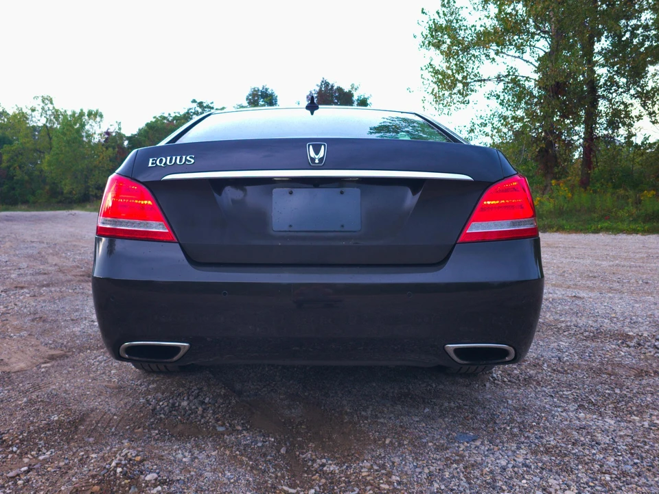 2015 Hyundai Equus - Image 20 of 31