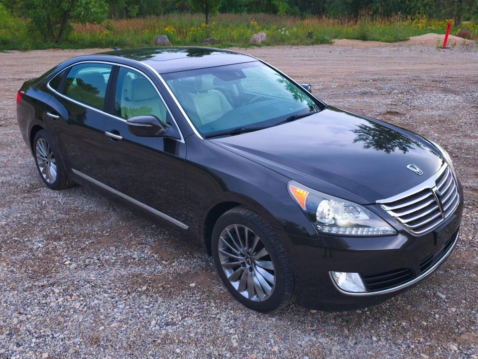 2015 Hyundai Equus - Image 27 of 31
