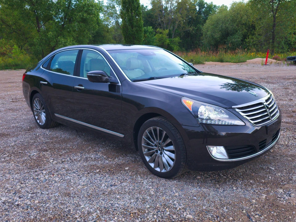 2015 Hyundai Equus - Image 26 of 31