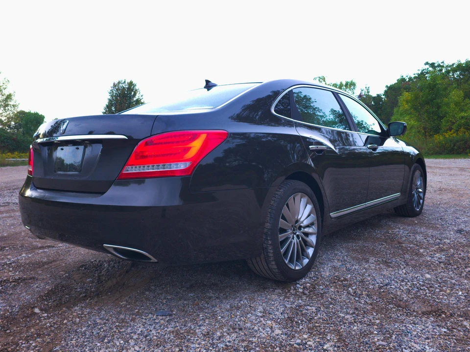 2015 Hyundai Equus - Image 23 of 31