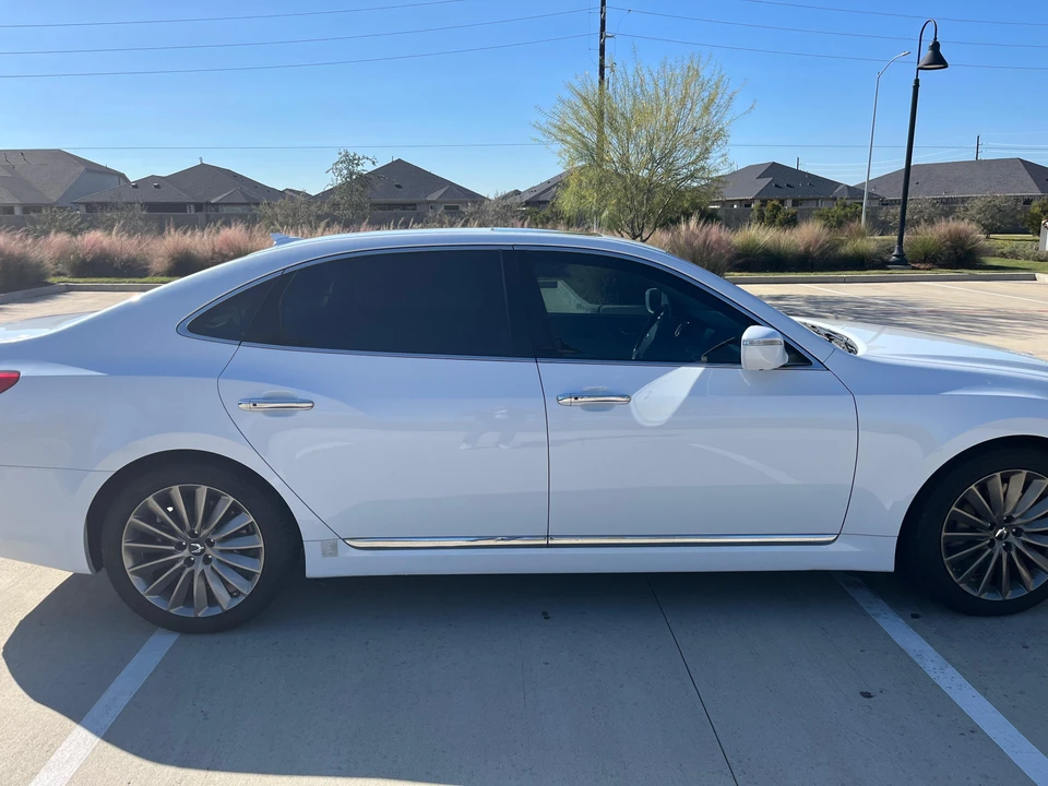 2015 Hyundai Equus - Image 12 of 31