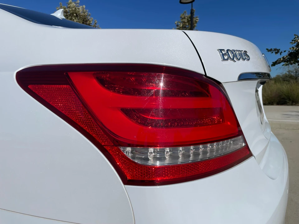 2015 Hyundai Equus - Image 26 of 31