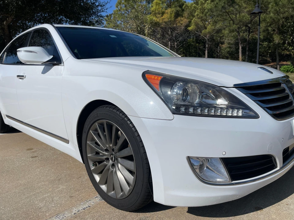2015 Hyundai Equus - Image 15 of 31