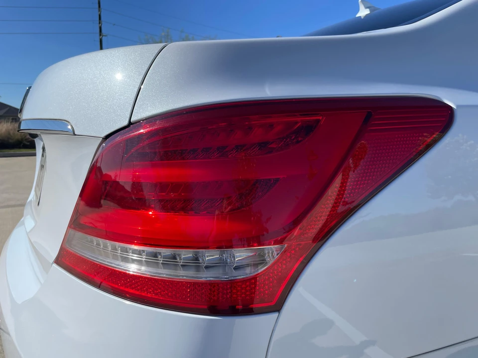 2015 Hyundai Equus - Image 28 of 31
