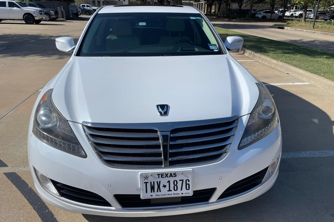 2015 Hyundai Equus - Image 2 of 31