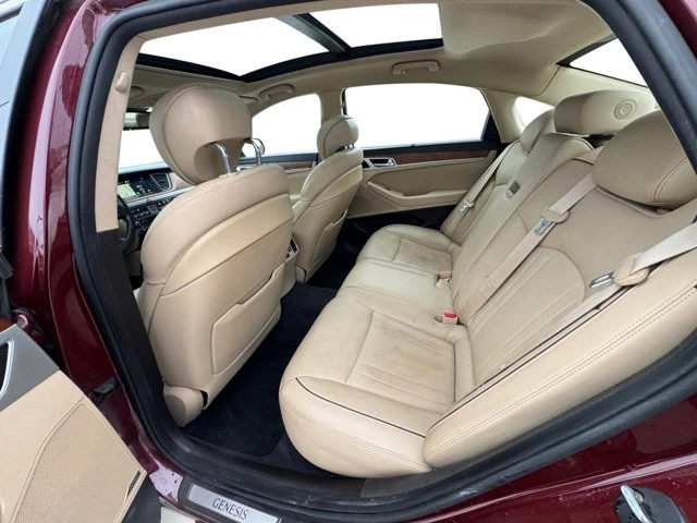 2015 Hyundai Genesis - Image 14 of 15