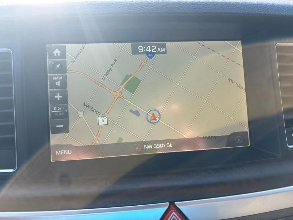 2015 Hyundai Genesis - Image 14 of 20