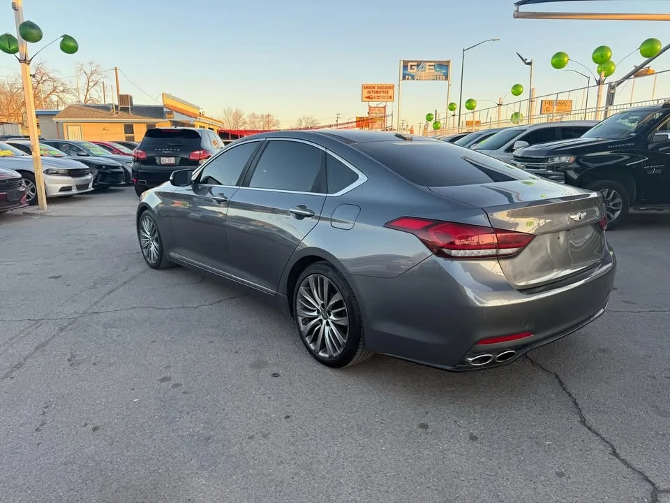 2015 Hyundai Genesis - Image 8 of 20
