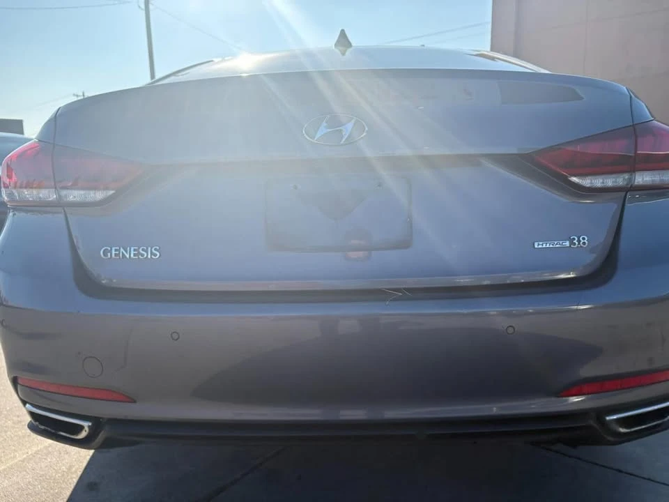 2015 Hyundai Genesis - Image 5 of 20