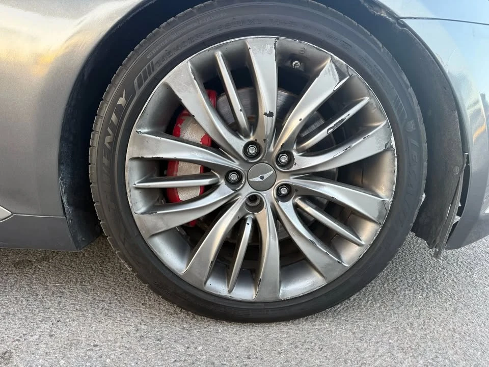 2015 Hyundai Genesis - Image 19 of 20