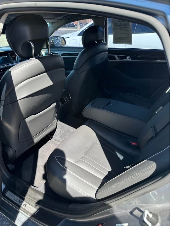 2015 Hyundai Genesis - Image 5 of 5