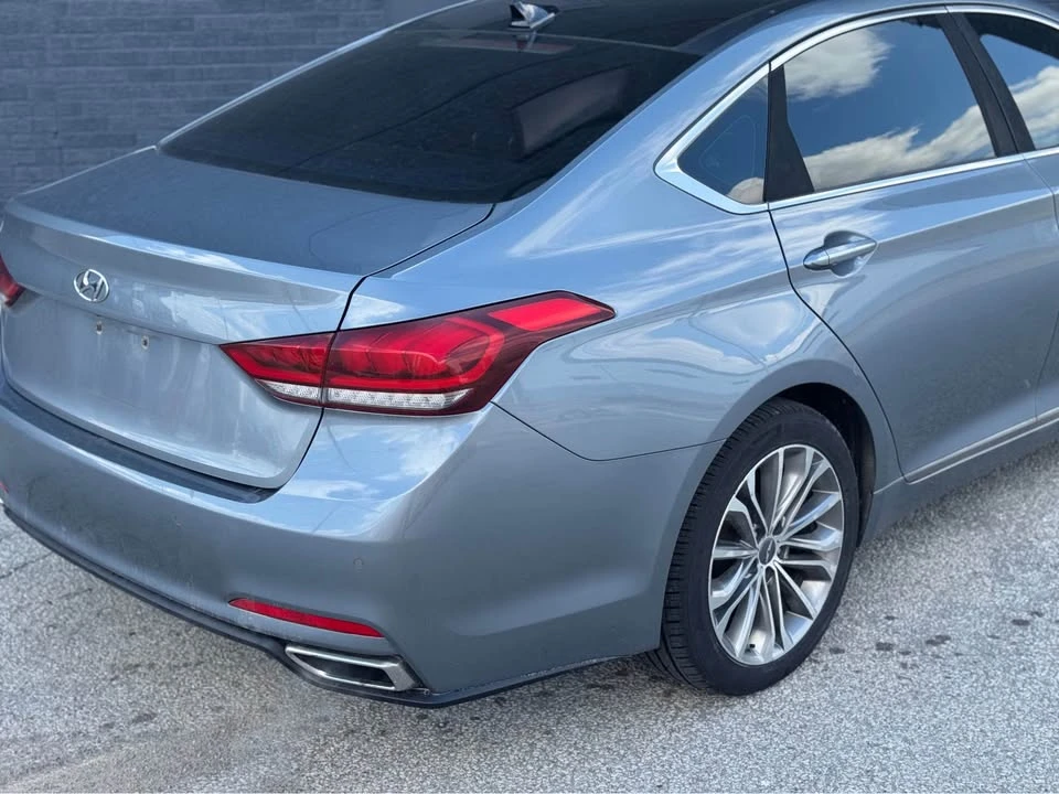 2015 Hyundai Genesis - Image 7 of 9
