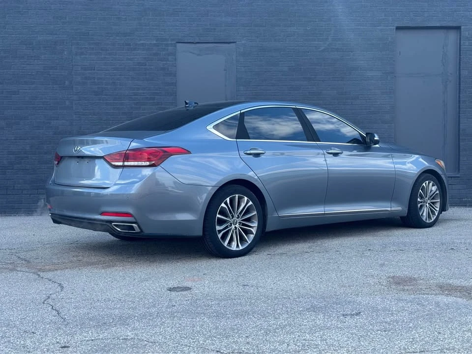 2015 Hyundai Genesis - Image 5 of 9