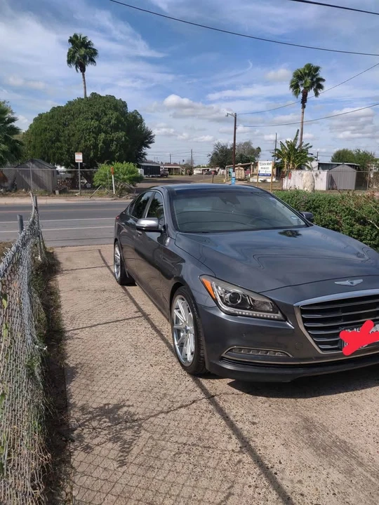 2015 Hyundai Genesis - Image 3 of 10