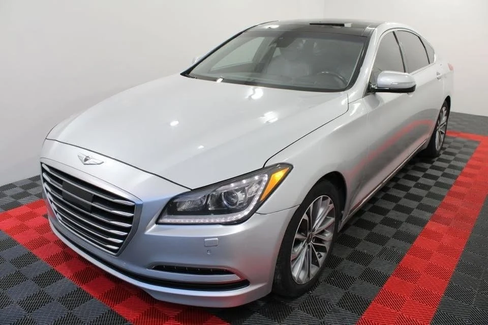 2015 Hyundai Genesis - Image 5 of 20