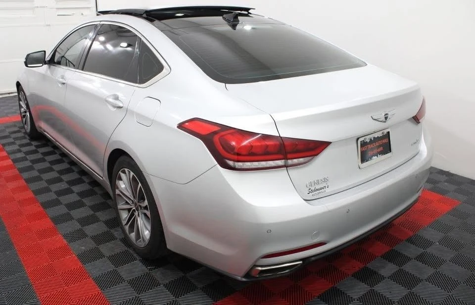 2015 Hyundai Genesis - Image 7 of 20