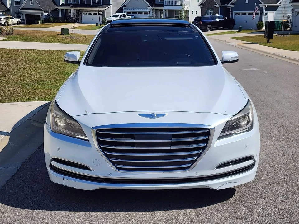 2015 Hyundai Genesis - Image 5 of 11