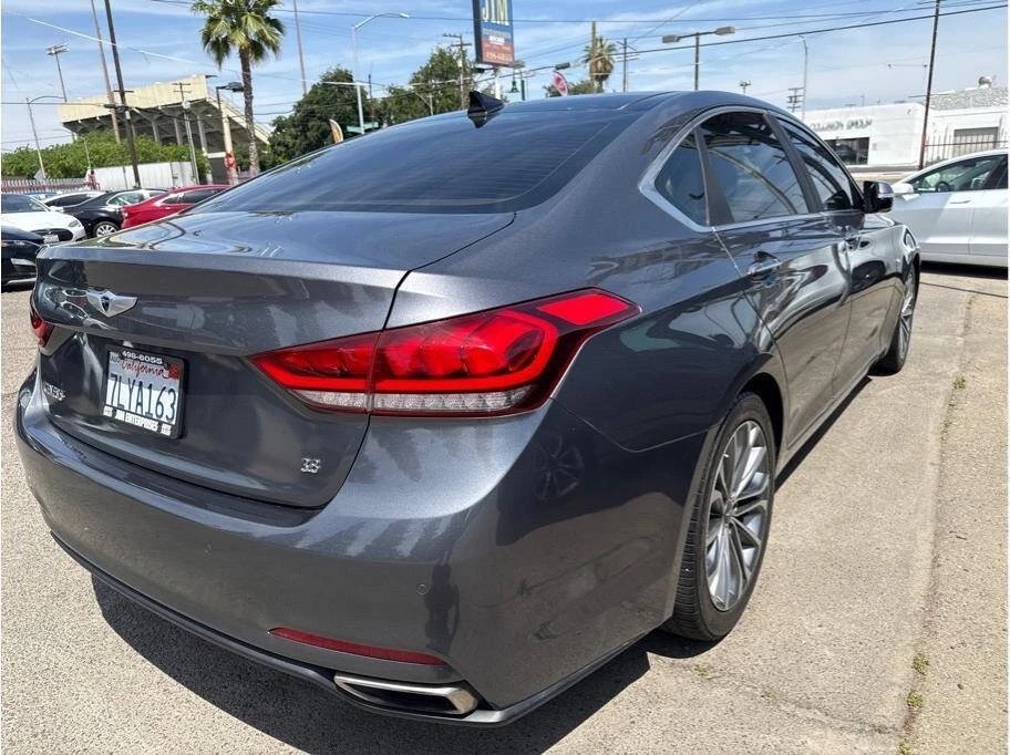2015 Hyundai Genesis - Image 6 of 15