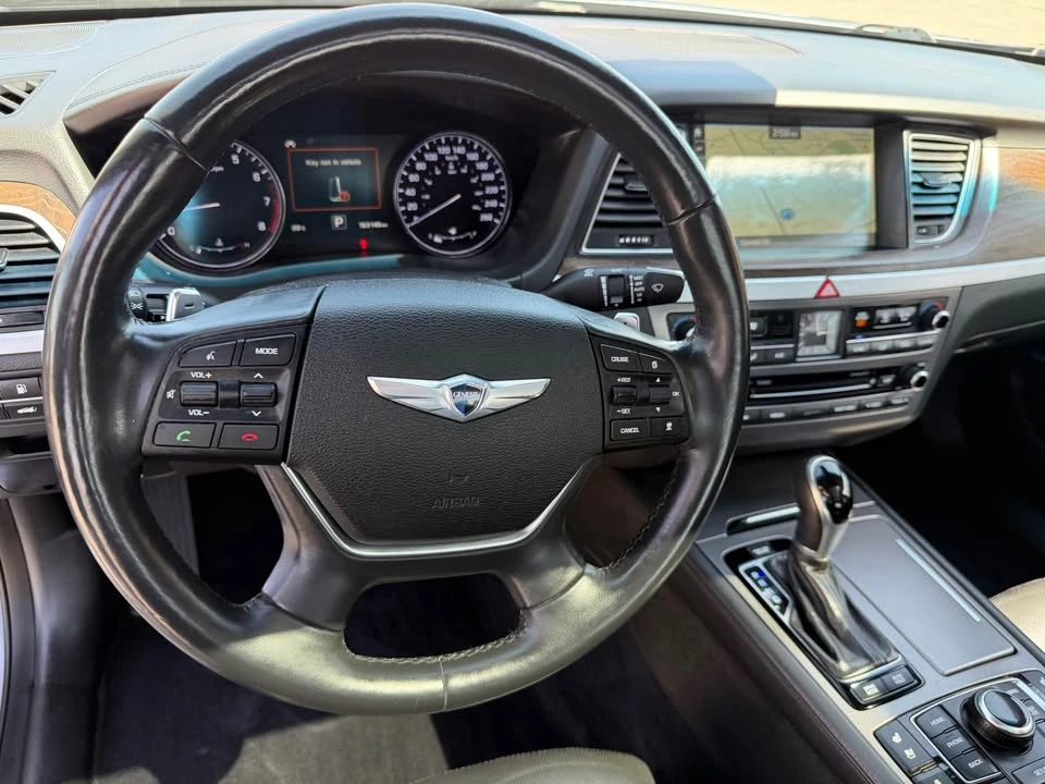 2015 Hyundai Genesis - Image 15 of 20