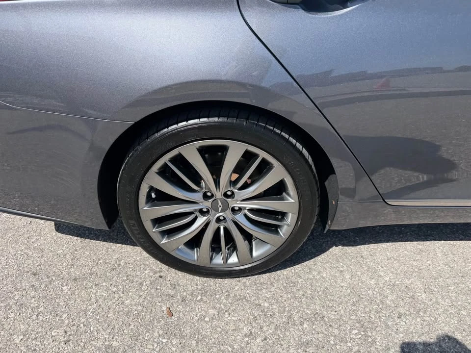 2015 Hyundai Genesis - Image 5 of 20