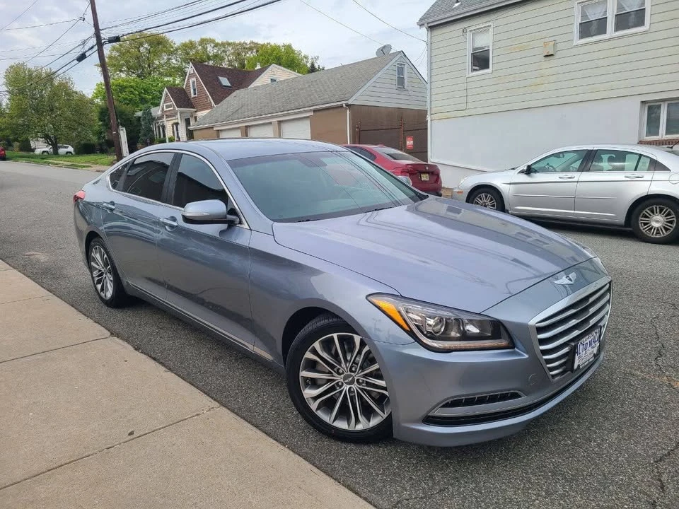 2015 Hyundai Genesis - Image 11 of 20