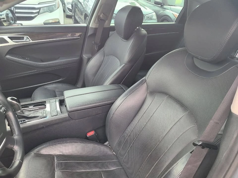 2015 Hyundai Genesis - Image 19 of 20