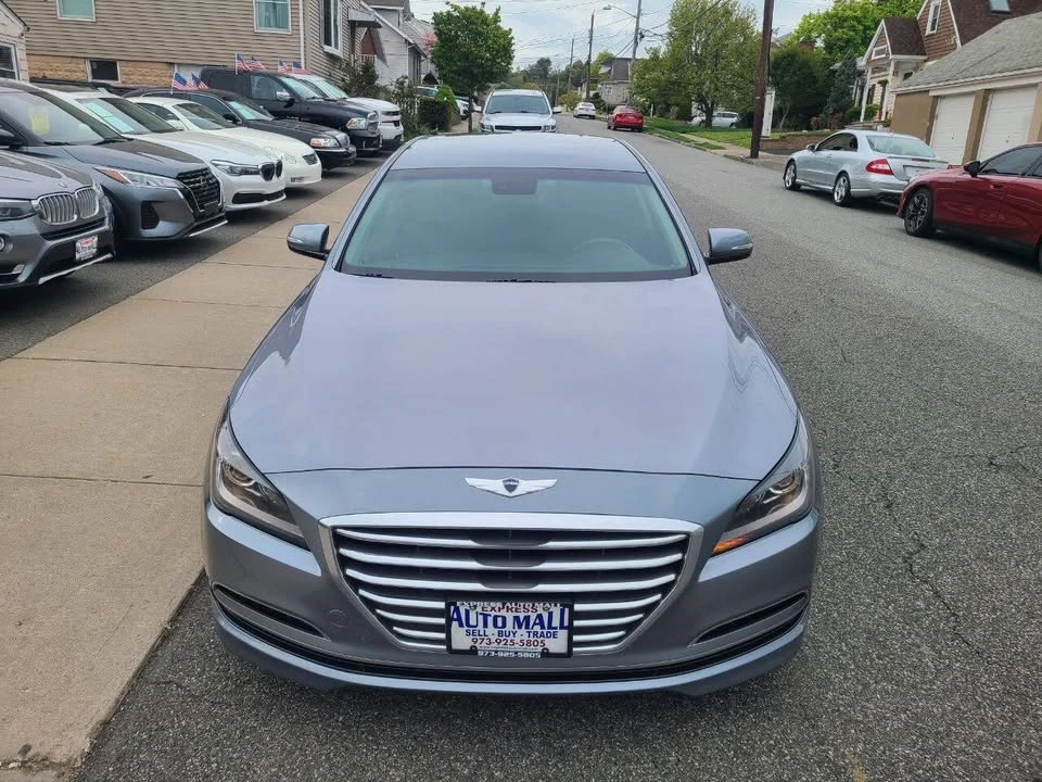 2015 Hyundai Genesis - Image 15 of 20