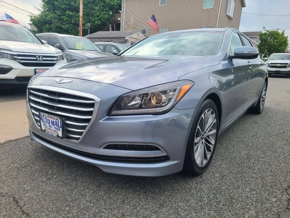 2015 Hyundai Genesis - Image 13 of 20