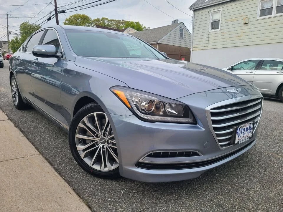 2015 Hyundai Genesis - Image 10 of 20