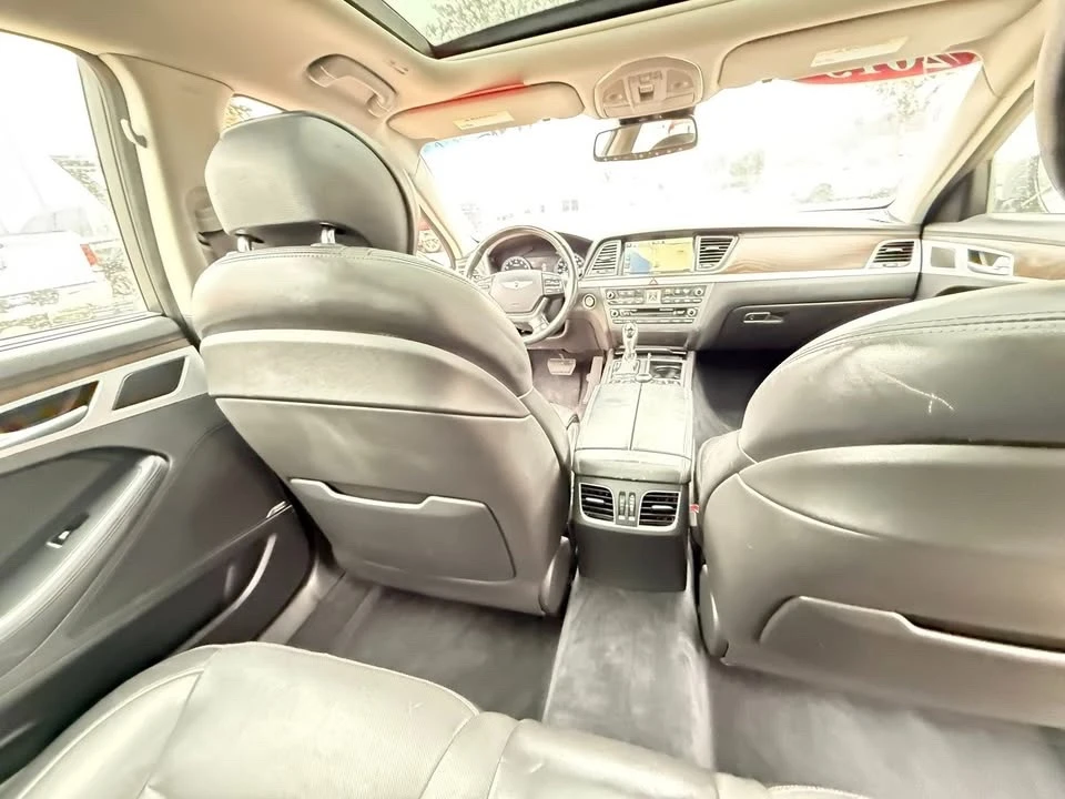 2015 Hyundai Genesis - Image 11 of 11