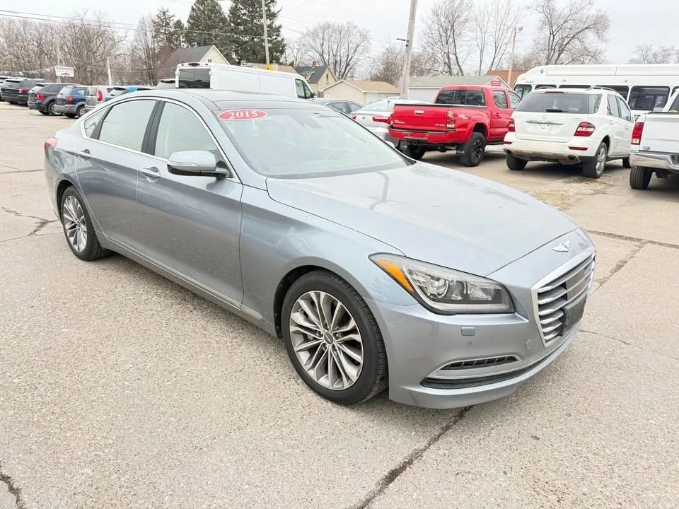 2015 Hyundai Genesis - Image 4 of 11