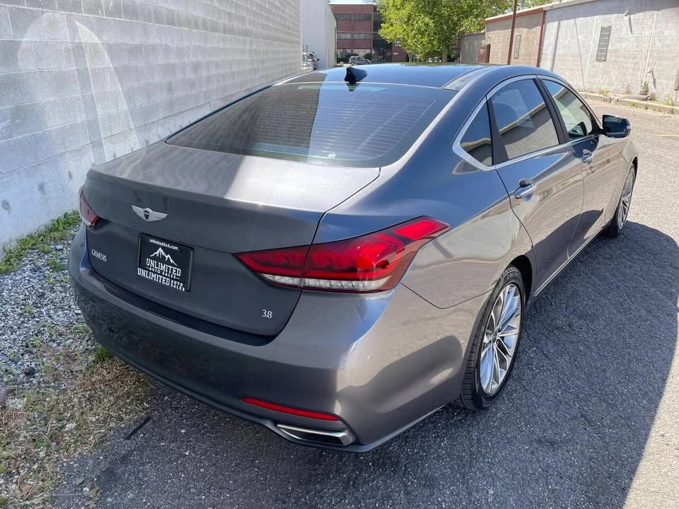 2015 Hyundai Genesis - Image 5 of 18